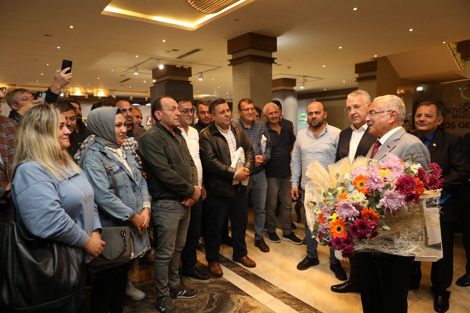 BAŞKAN GÜLER’DEN TOPLU TAŞIMA ESNAFINI SEVİNDİREN KARAR